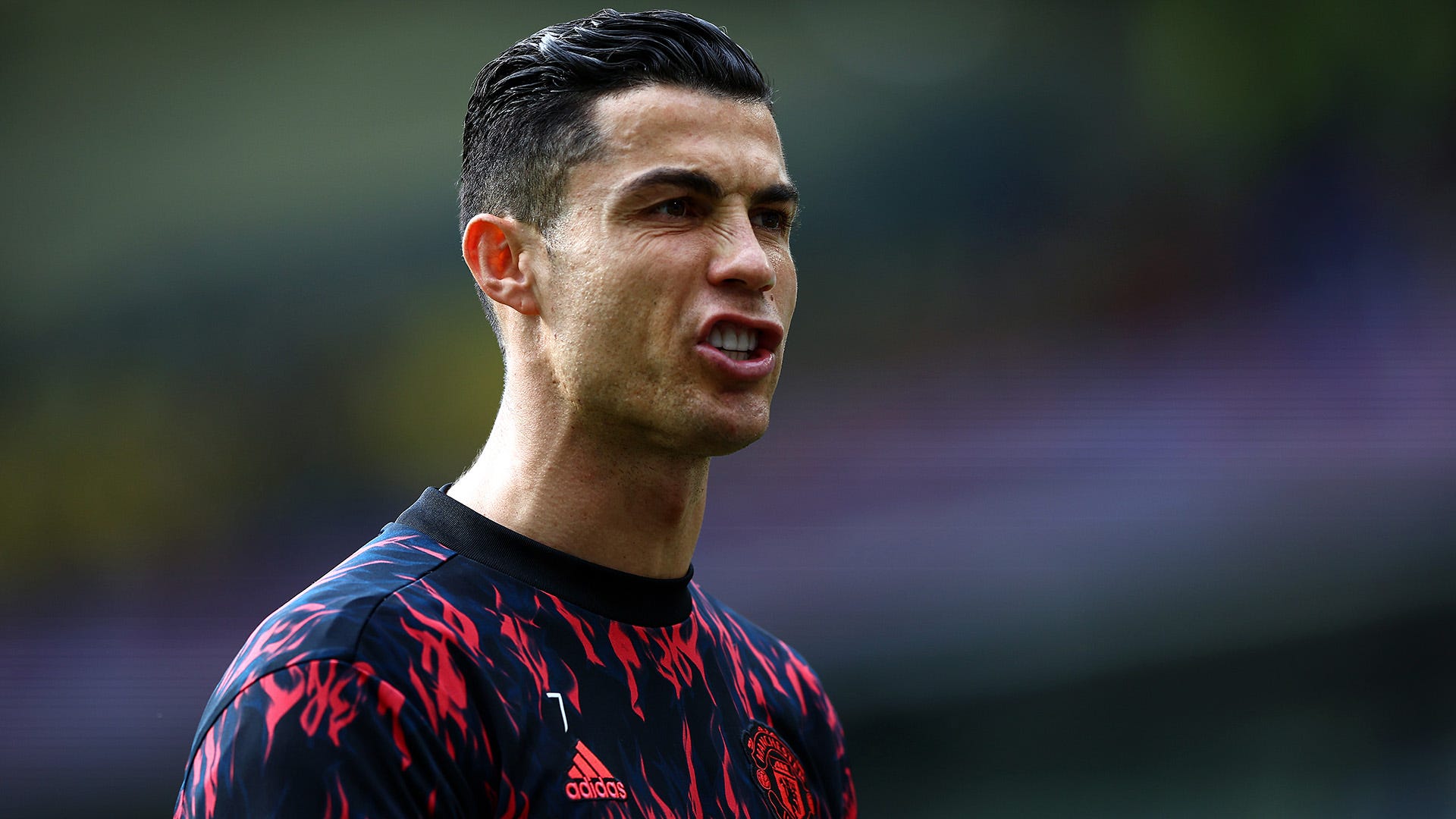 Ronaldo bị tuyển Bồ Đào Nha loại khỏi hình ảnh đại diện tại World Cup 2022